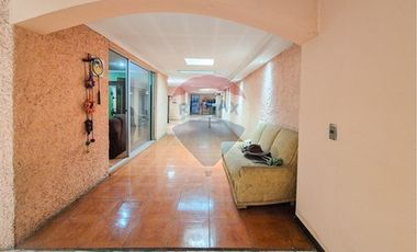 Casa muy espaciosa, 260 m2 utiles.