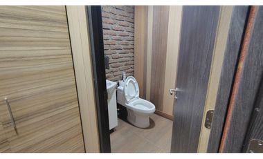 Gran Galpón con Oficinas de Lujol!!