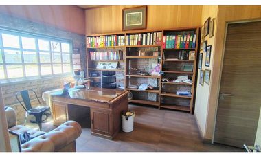 Gran Galpón con Oficinas de Lujol!!