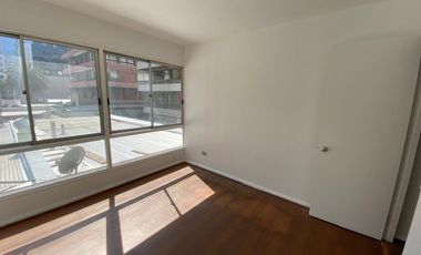 SE ARRIENDA DEPARTAMENTO A PASOS METRO TOBALABA (CÓD. 553)