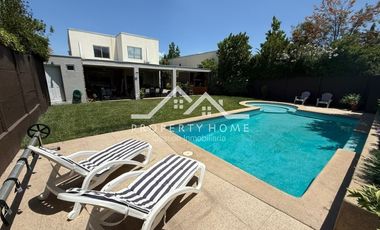 CASA 5 DORM MÁS SERVICIO, PISCINA, QUINCHO, PIEDRA ROJA