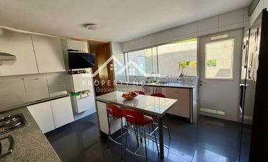 CASA 5 DORM MÁS SERVICIO, PISCINA, QUINCHO, PIEDRA ROJA