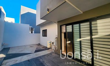 Casa en RENTA, Comercial Chapultepec, Zona Norte