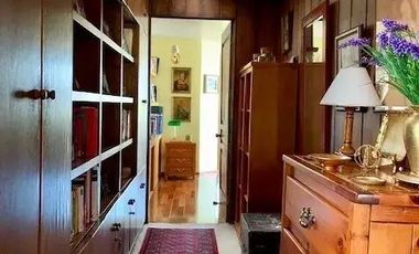 Casa en venta en Bosques de las Lomas. Bosque de Sauces. Alberca y jardín