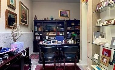 Casa en venta en Bosques de las Lomas. Bosque de Sauces. Alberca y jardín