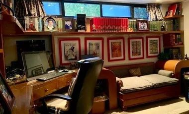 Casa en venta en Bosques de las Lomas. Bosque de Sauces. Alberca y jardín