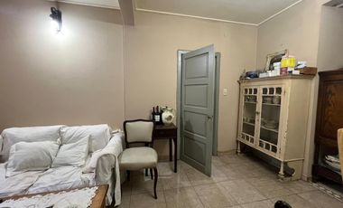 Casa en venta 2 dormitorios céntrica City Bell entre caminos