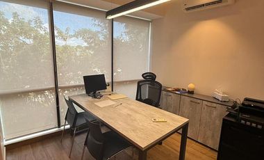 VENTA OFICINA AMUEBLADA AL NORTE DE MÉRIDA