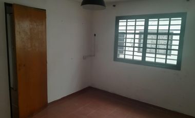 PH en alquiler - 3 Dormitorios 1 Baño - 80Mts2 - La Plata