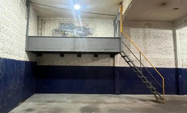 Depósito en alquiler - 3 Oficinas Baños - Gerlí