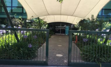 Lista para entrar con 4 cocheras