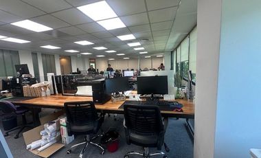 Lista para entrar con 4 cocheras