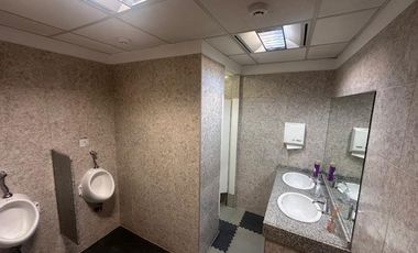 Lista para entrar con 4 cocheras