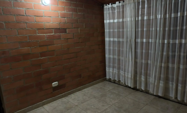 GIA 307. Casa en venta, La Arboleda, Mosquera