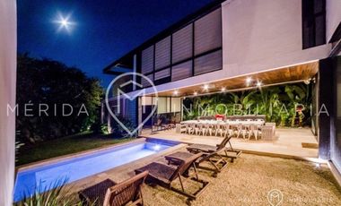 HERMOSA CASA EN VENTA FRENTE AL CAMPO DE GOLF