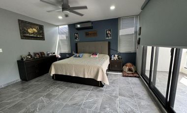 CASA AMUEBLADA EN VENTA EN PASEOS DEL MAYAB, MERIDA