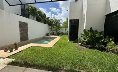 CASA AMUEBLADA EN VENTA EN PASEOS DEL MAYAB, MERIDA