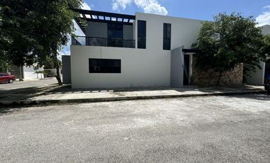 CASA AMUEBLADA EN VENTA EN PASEOS DEL MAYAB, MERIDA