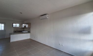 Casa en venta en esquina con excedente de terreno,Santa Lucia Tixcacal