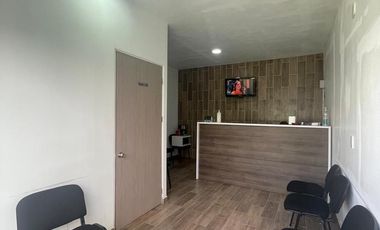 RENTA LOCAL EN JARDINES DE LA HACIENDA IDEAL PARA CONSULTORIO U OFICINA