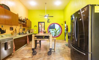 Residencia en venta en Quintas Baspul, con páneles solares y baterías!