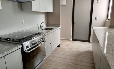 Estrena departamento en Puerta Real, 3 recámaras, alberca.