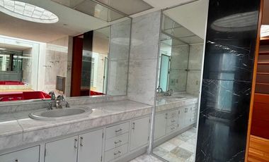 Casa en venta en Lomas de Chapultepec, Paracaima