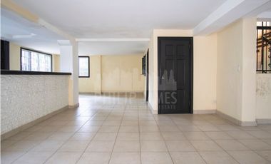 Venta de Casa con piscina en Albrook