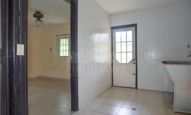 Venta de Casa con piscina en Albrook