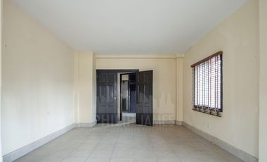 Venta de Casa con piscina en Albrook