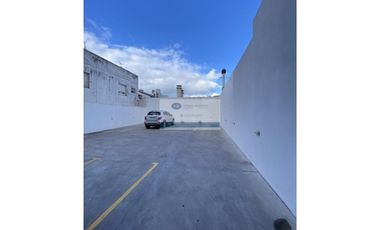 ALQUILER 24 MESES SEMIPISO 2 AMB COCHERA Y BAULERA CHAUVIN