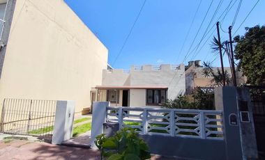 Casa PH en alquiler en Caseros