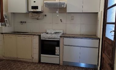 Casa PH en alquiler en Caseros