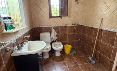 Casa en venta c/ cochera en Ensenada ESCUCHA OFERTA