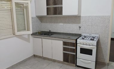 Departamento Tipo Casa en alquiler en Gerli Oeste
