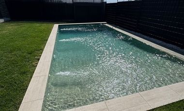 Casa en Arriendo en av casa piedra 452