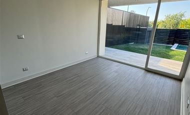 Casa en Arriendo en av casa piedra 452