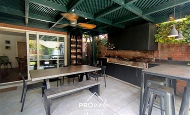 Casa en Venta en Gustavo Vicuña