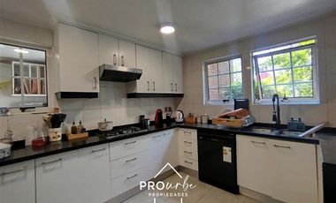 Casa en Venta en Gustavo Vicuña