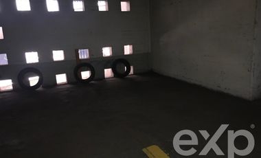 Estacionamiento en Venta en Miraflores/ Merced