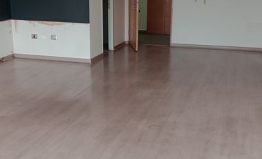 Oficina en arriendo en LO BARNECHEA