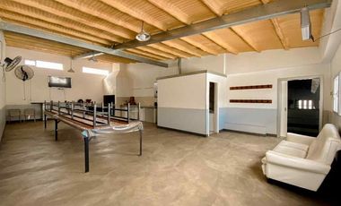 VENTA GALPON CON OFICINAS QUINCHO 730 M2 ZONIF. E3