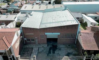 VENTA GALPON CON OFICINAS QUINCHO 730 M2 ZONIF. E3
