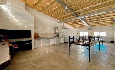 VENTA GALPON CON OFICINAS QUINCHO 730 M2 ZONIF. E3