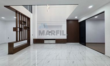 Venta de Increíble Residencia de 4 Recámaras con Alberca al Norte de Colima