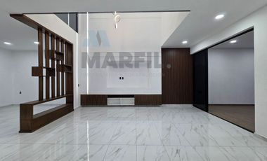 Venta de Increíble Residencia de 4 Recámaras con Alberca al Norte de Colima