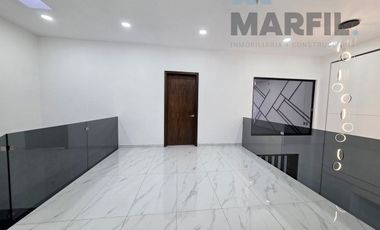 Venta de Increíble Residencia de 4 Recámaras con Alberca al Norte de Colima