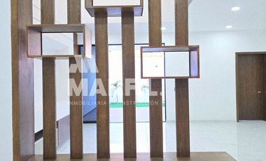 Venta de Increíble Residencia de 4 Recámaras con Alberca al Norte de Colima