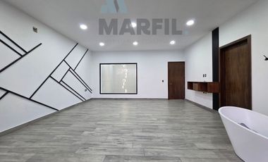 Venta de Increíble Residencia de 4 Recámaras con Alberca al Norte de Colima