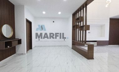 Venta de Increíble Residencia de 4 Recámaras con Alberca al Norte de Colima